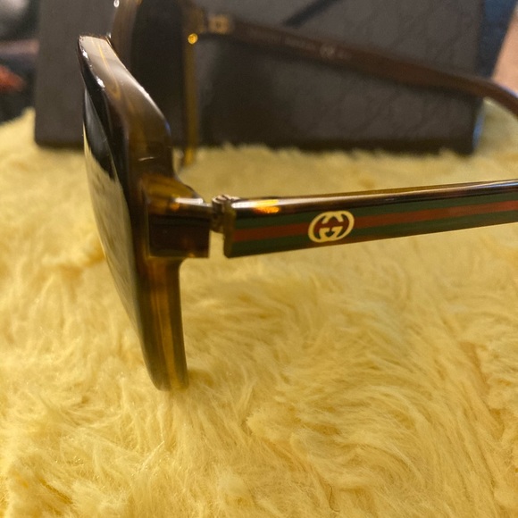 Gucci - Picture 8 of 10